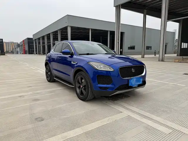 JAGUAR E PACE