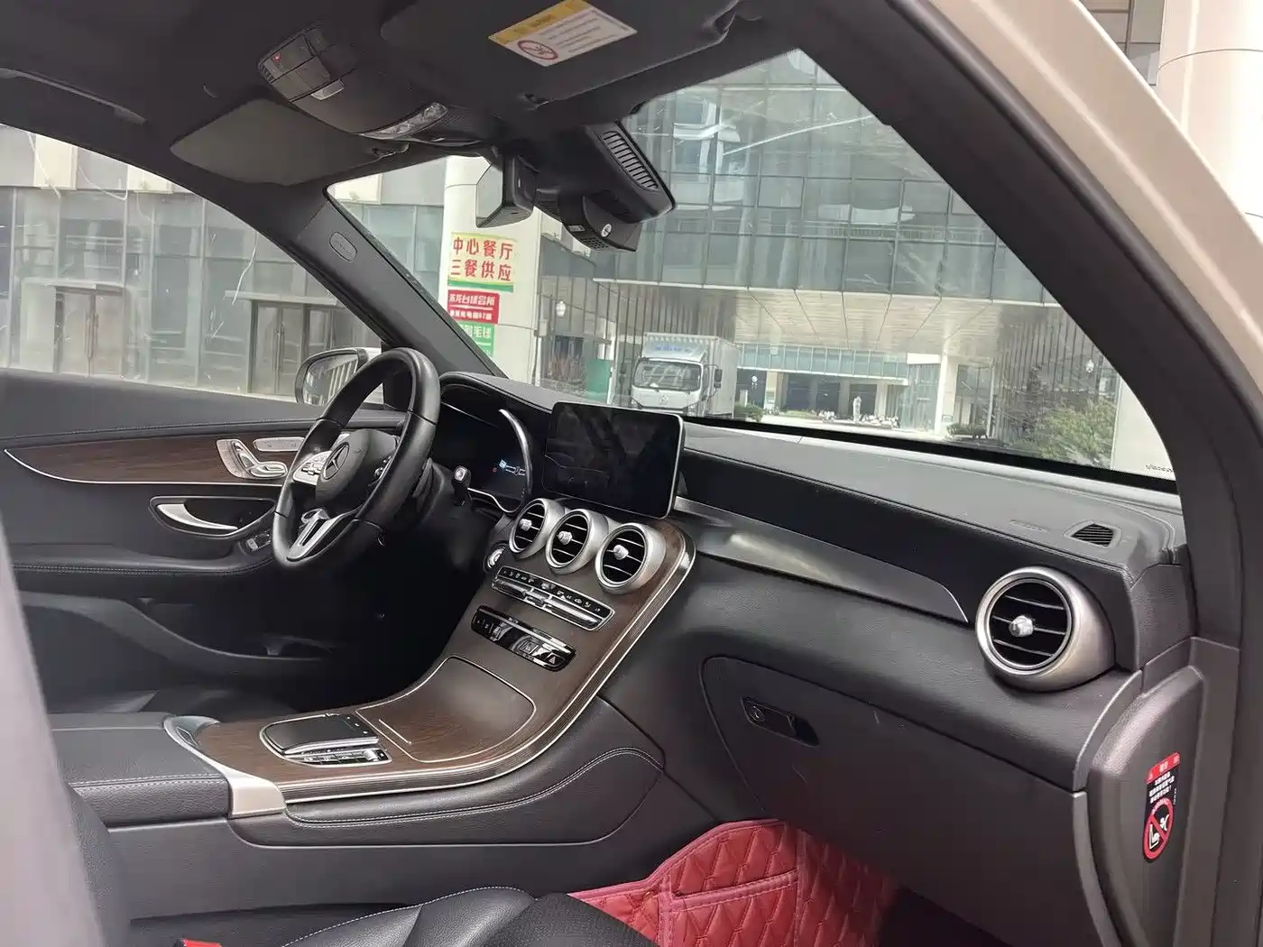 Mercedes-Benz GLC 2020 GLC 300 L 4MATIC Dynamic фото 17