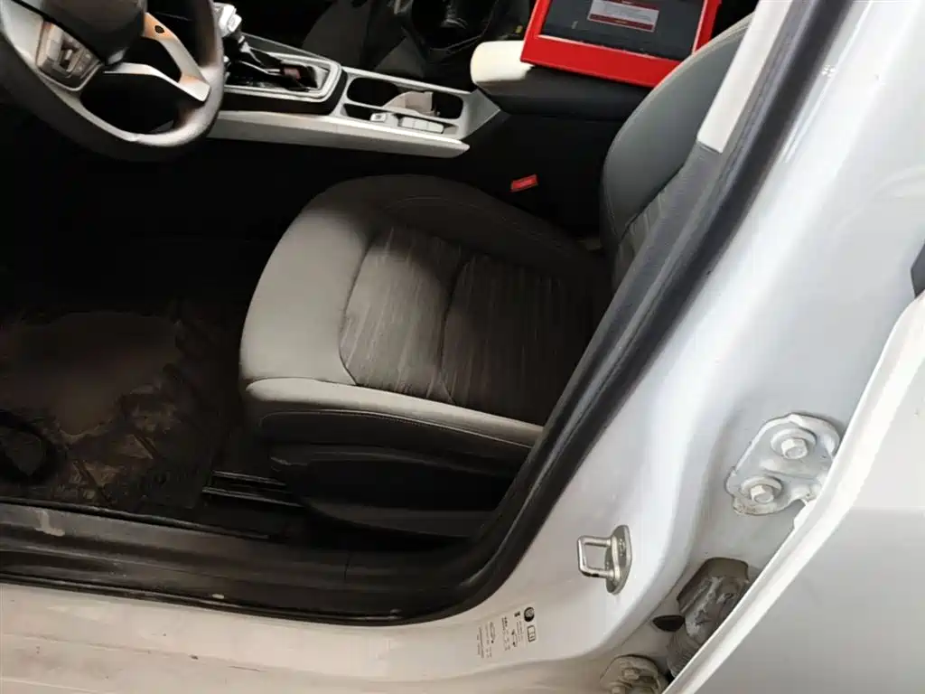 Chevrolet Monza 2023 1.5L DCT Enjoyment Edition фото 15