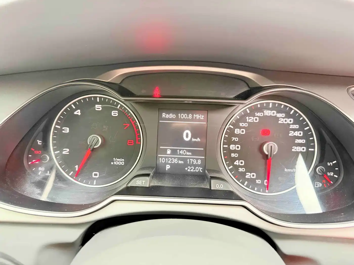 Audi A4L 2016 35 TFSI Automatic Standard фото 18