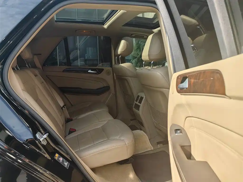 Mercedes-Benz M-Class 2014 ML 400 4MATIC Luxury фото 15
