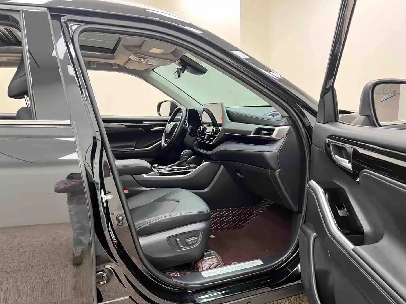Toyota Highlander 2024 380T AWD Premium 7-Seater фото 24