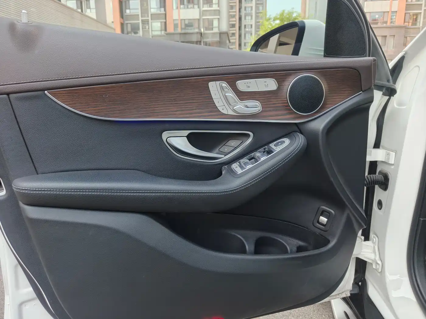 Mercedes-Benz GLC 2022 Model GLC 300 L 4MATIC Dynamic Edition фото 6