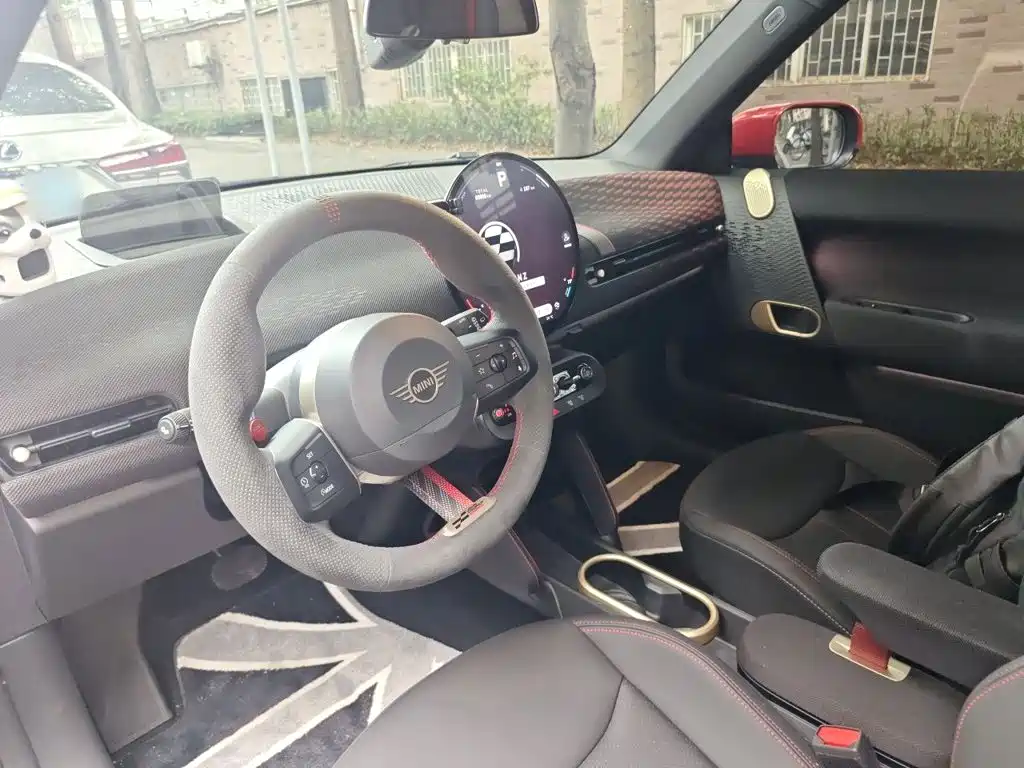 MINI Electric MINI JCW 2026 2026 JOHN COOPER WORKS