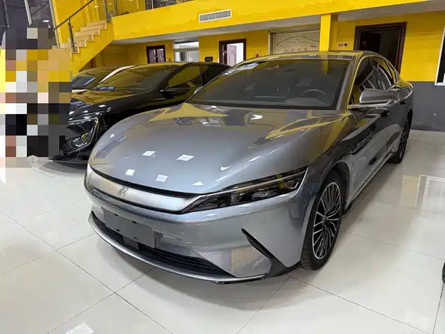 BYD Han EV, Максимальный запас хода, Люкс