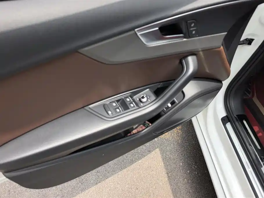 Audi A4L 2018 30th Anniversary 40 TFSI Progressive фото 7