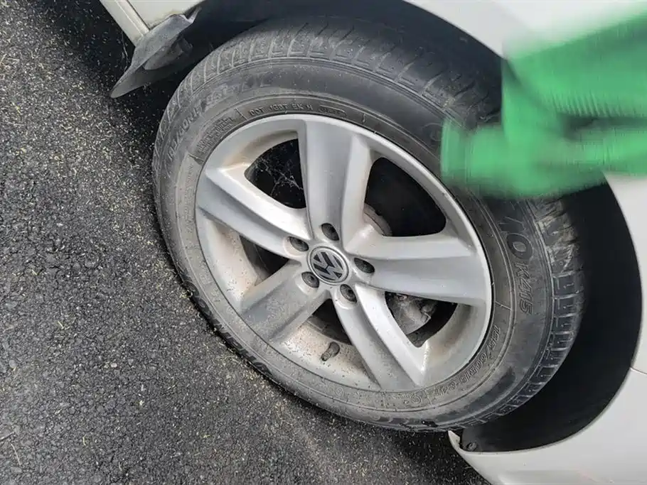 Volkswagen Polo 2011 Jingqu 1.6L Auto Cool Edition фото 6