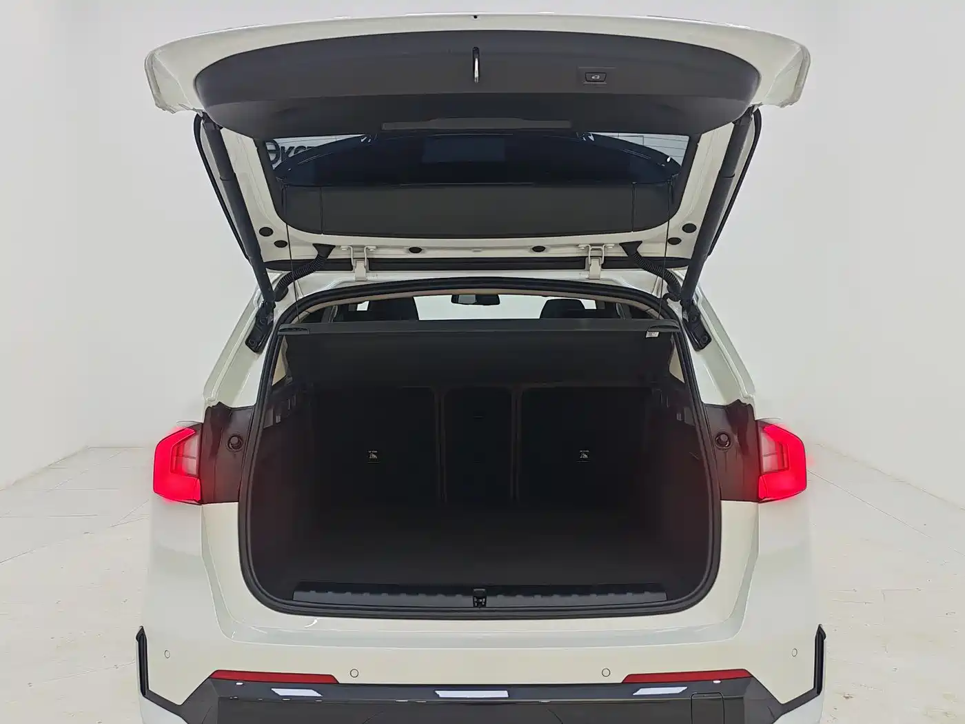 BMW X1 2023 sDrive20Li X Design Package фото 14