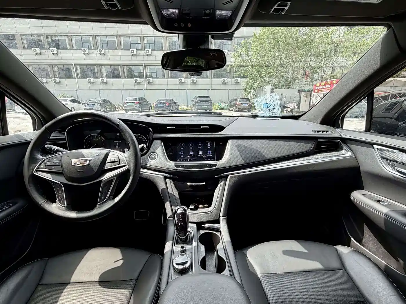 Фото 16 - Cadillac XT5
