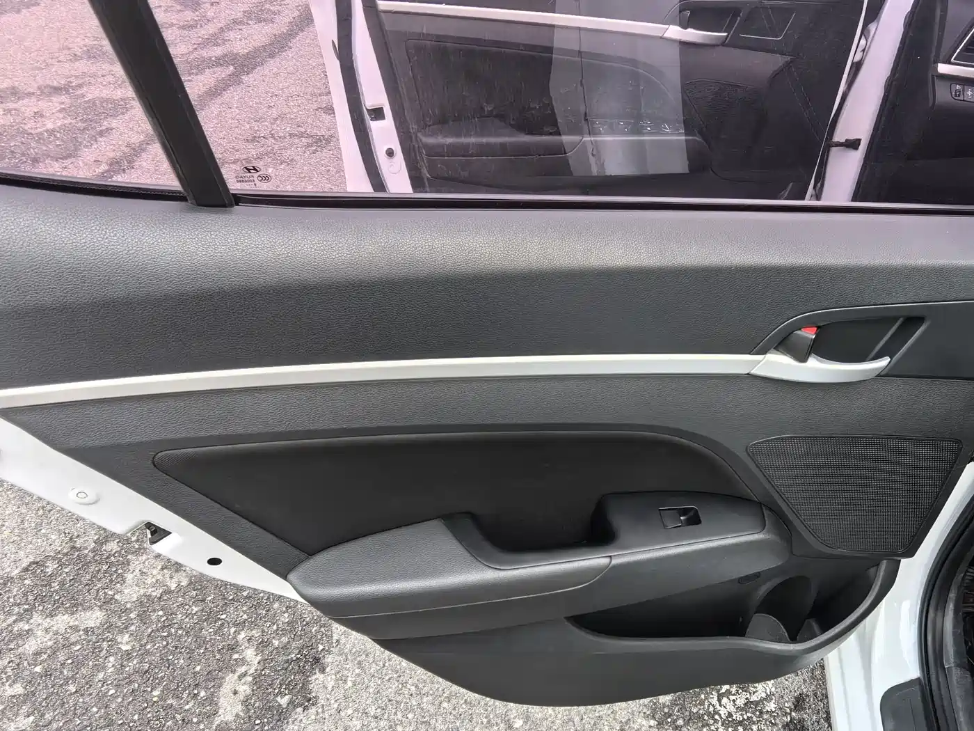 Hyundai Elantra 2016 Model 1.6L Automatic Smart Elite фото 17