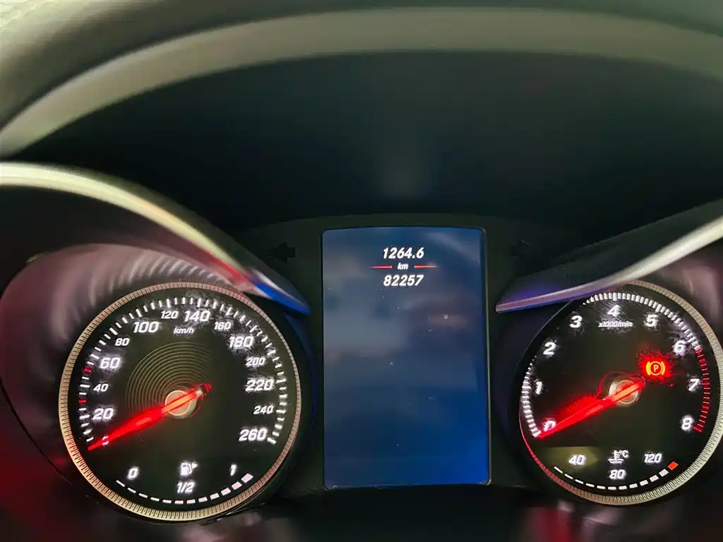 Mercedes-Benz C-Class 2016 C 200 L Sport фото 16