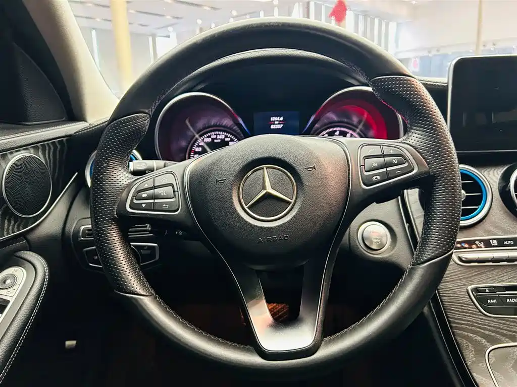 Mercedes-Benz C-Class 2016 C 200 L Sport фото 15