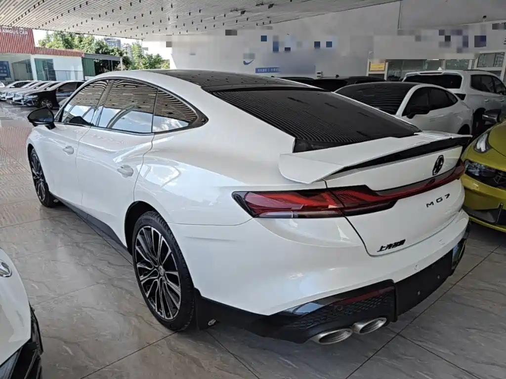 MG MG7 2025 2025 2.0T 405 AT Luxury Edition