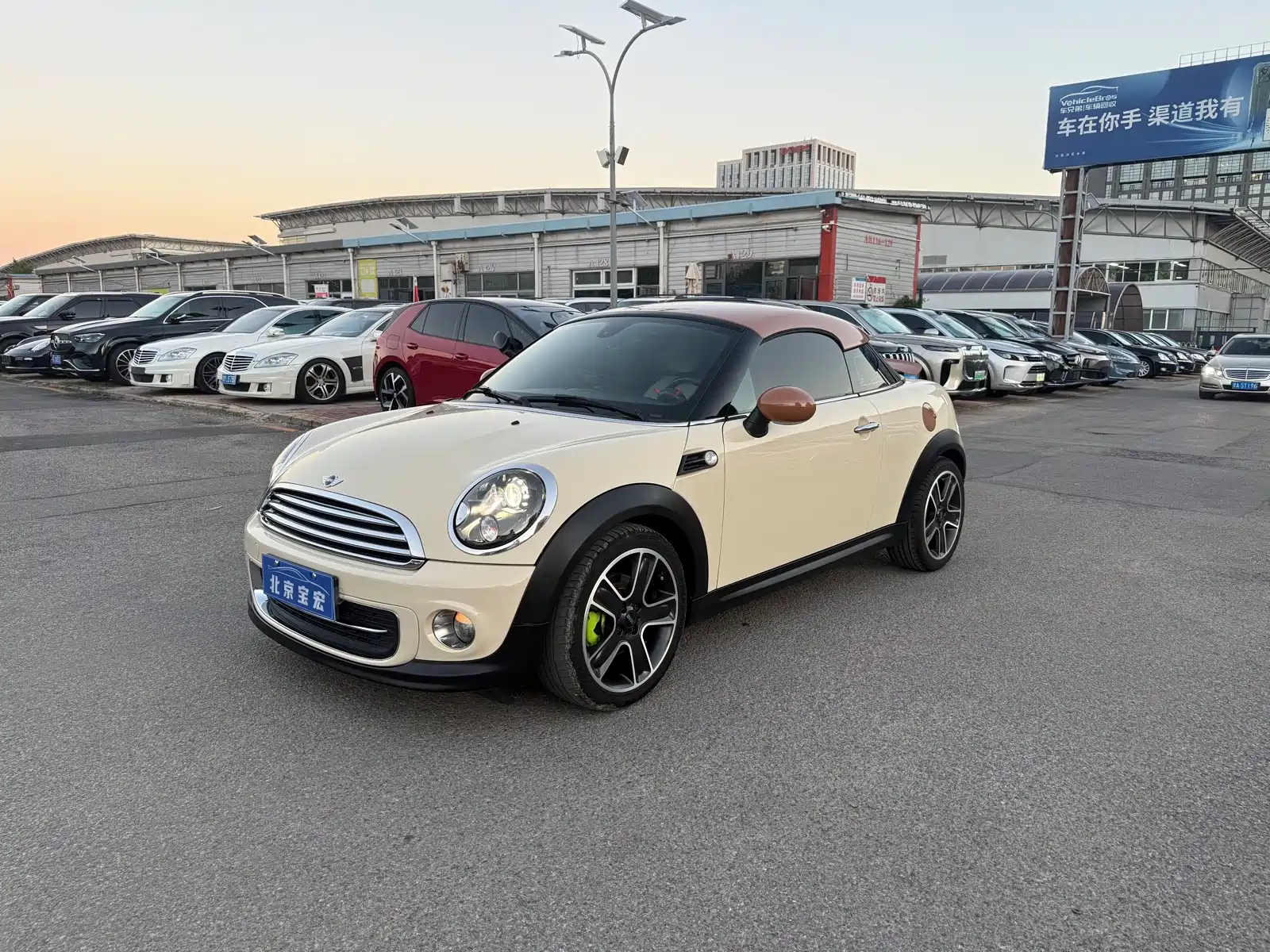 Фото 1 - MINI COUPE
