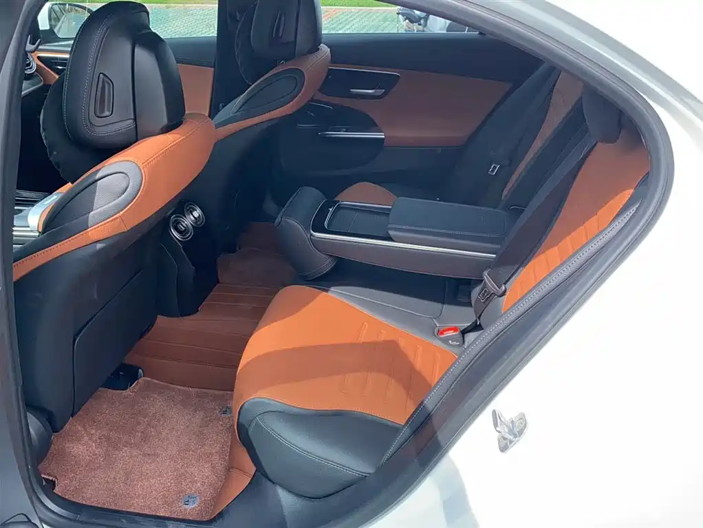 Mercedes-Benz C-Class 2025 C 260 L Sport Edition фото 10