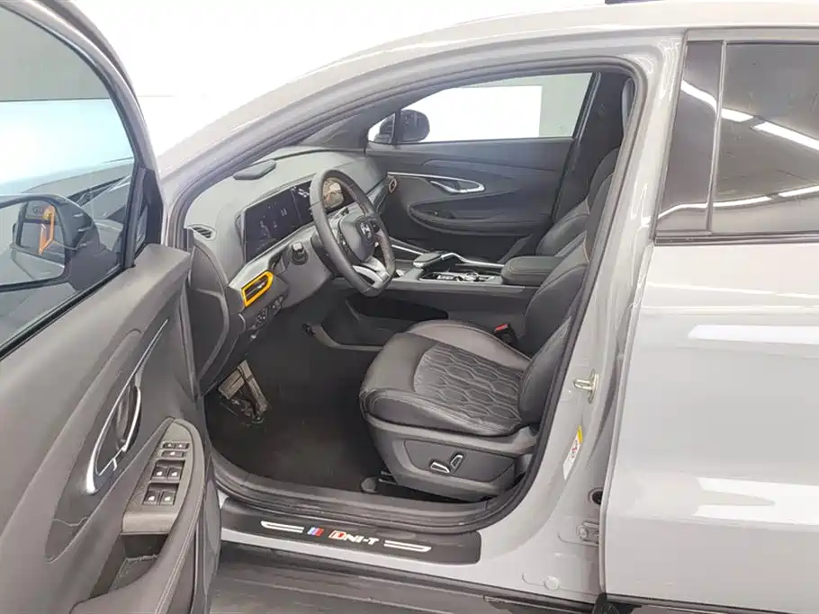 CHANGAN UNI-T