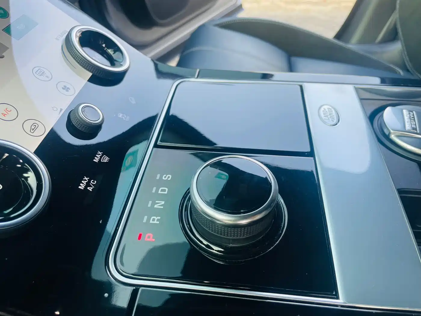 Land Rover Range Rover Velar 2020 P250 R-DYNAMIC S фото 16