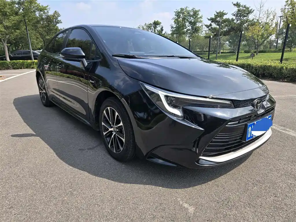 Toyota Levin 2023 Smart Hybrid 1.8L Luxury фото 3