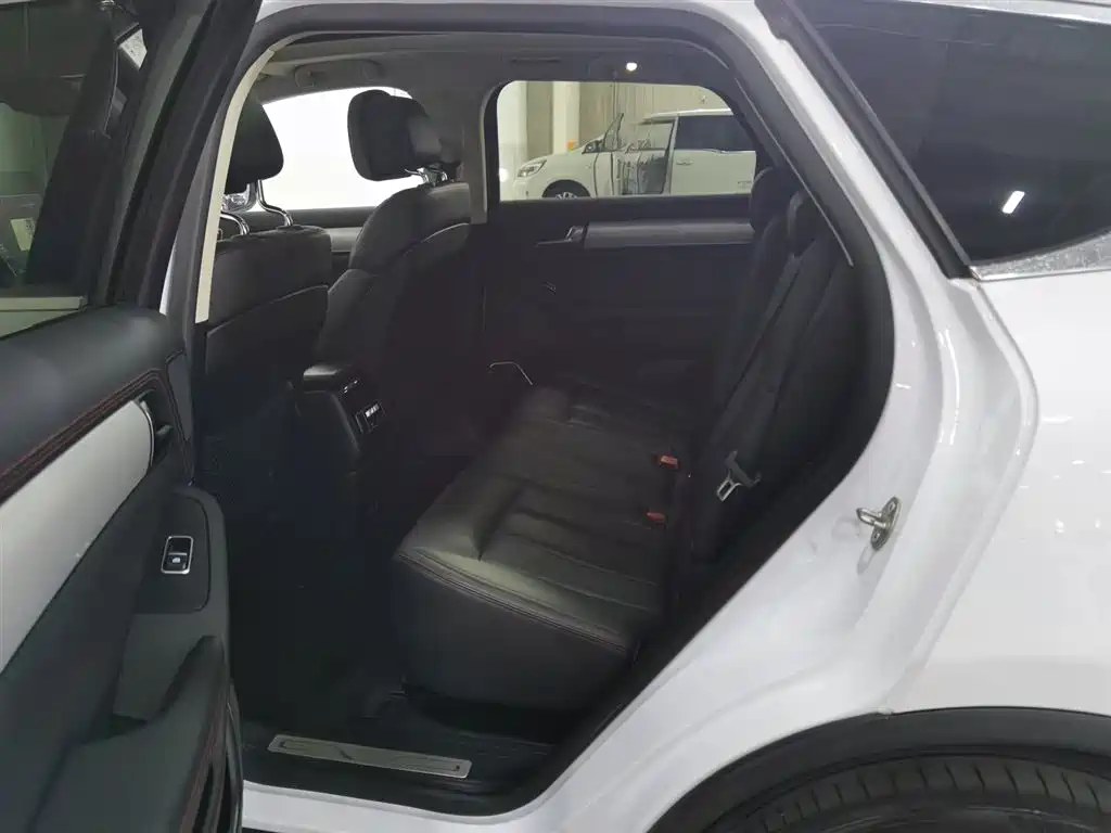 BYD Tang New Energy 2018 DM 2.0T AWD Smart Connection Genesis Edition 7-Seater China V фото 15