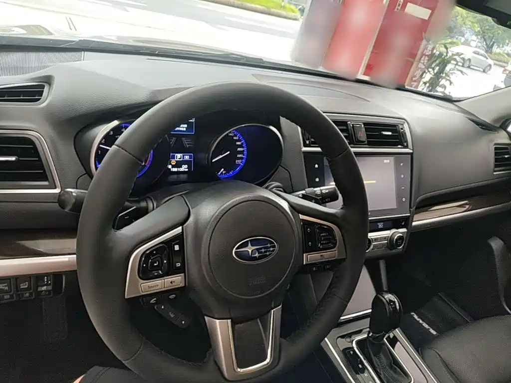 SUBARU OUTBACK