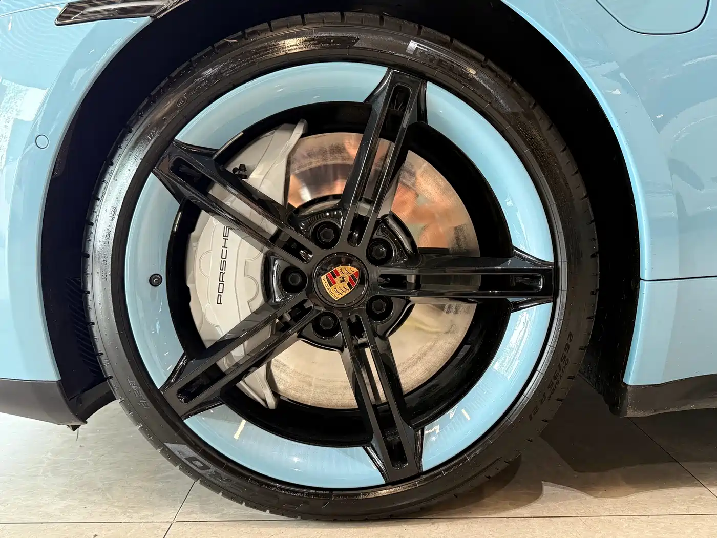 Porsche Taycan 2019 Taycan 4S фото 30