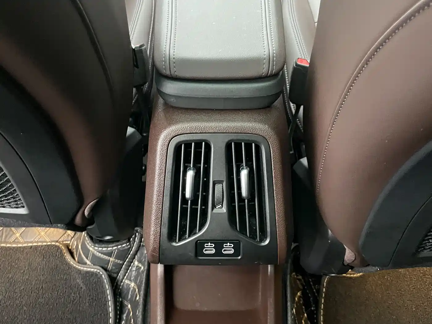 BMW X1 2023 sDrive20Li X Design Package фото 17