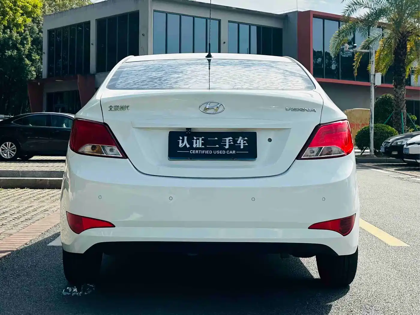 Hyundai Verna 2014 1.4L Manual Smart GLS фото 6