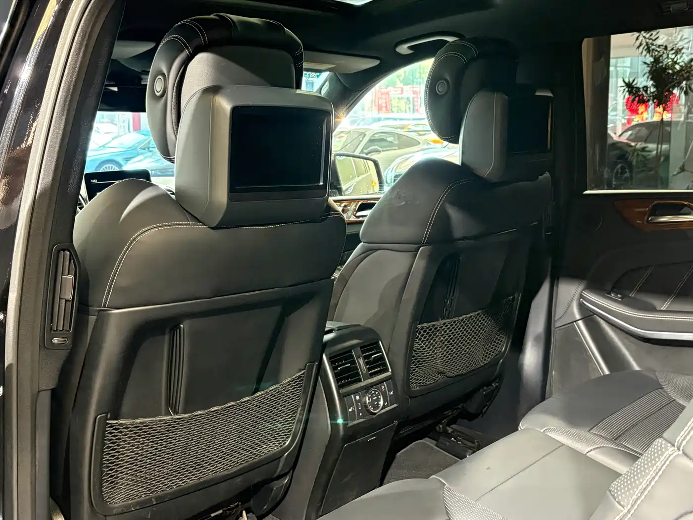 Mercedes-Benz GLS AMG 2016 AMG GLS 63 4MATIC фото 15