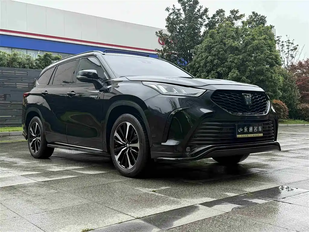 Toyota Crown Kluger 2021 2.5L HEV AWD Flagship Edition фото 3