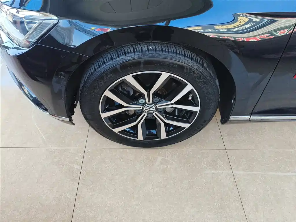Volkswagen Magotan 2017 330TSI DSG Premium фото 23