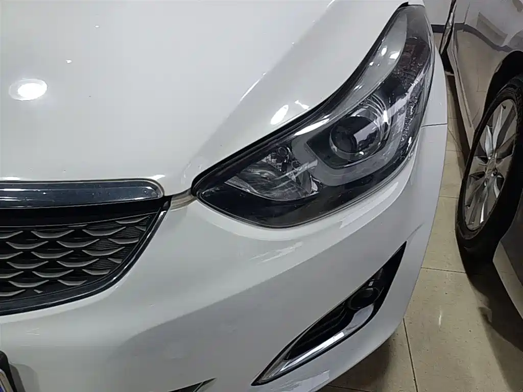 Hyundai Langdong 2016 1.6L Automatic Smart Edition фото 24