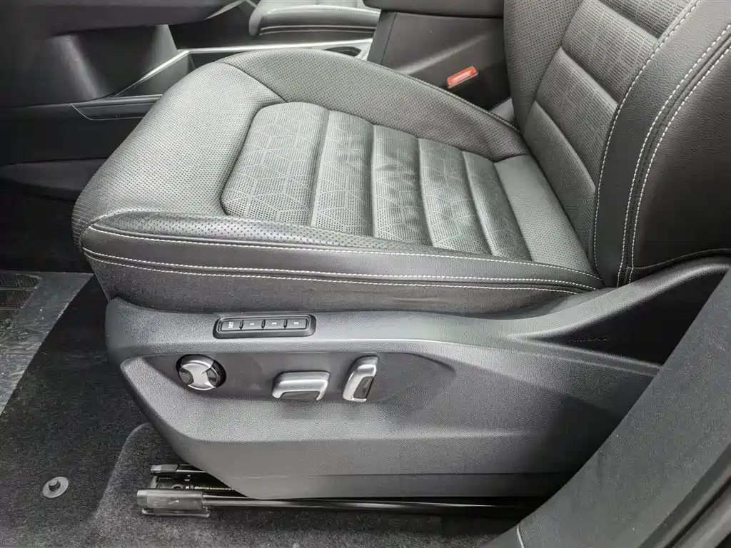 Volkswagen Talagon 2023 Facelift 380TSI 4WD Luxury Premium Pro Edition 7-Seater фото 20