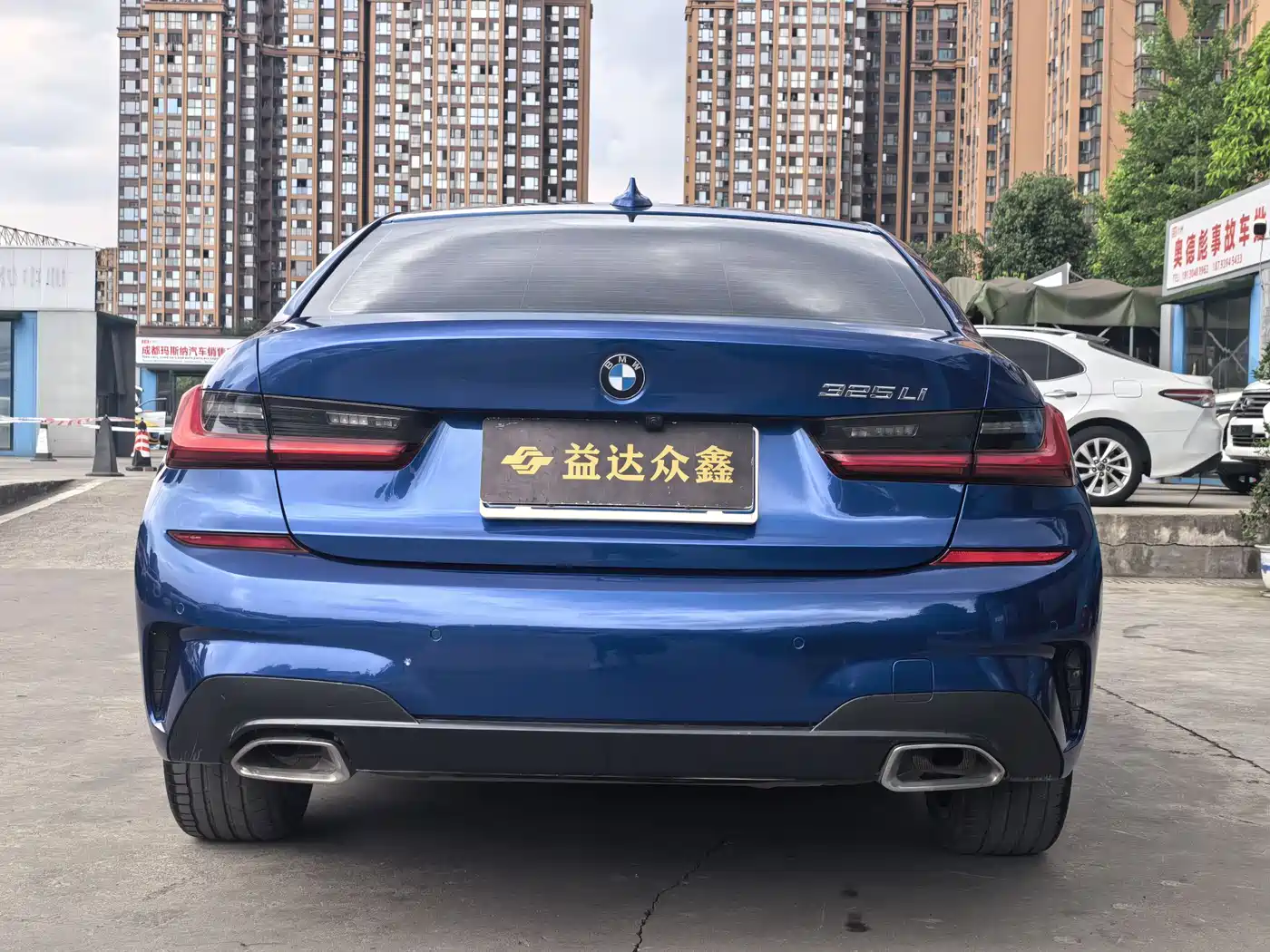 BMW 3 Series 2020 325Li M Sport Package фото 6