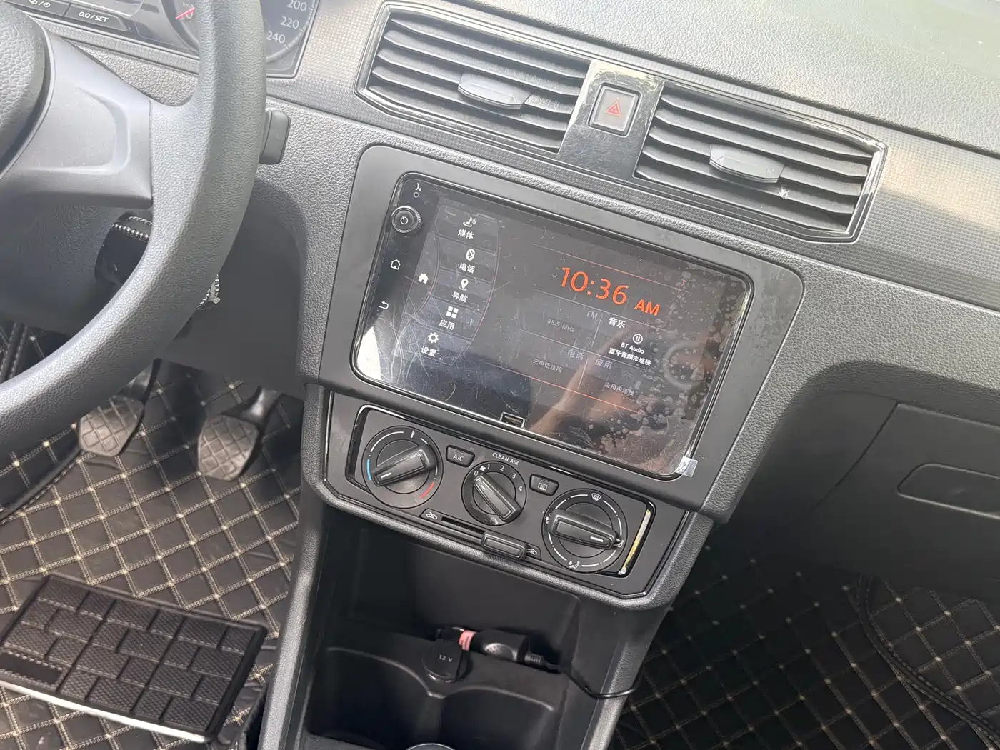 Volkswagen Santana 2016 1.6L Manual Trend Edition фото 13