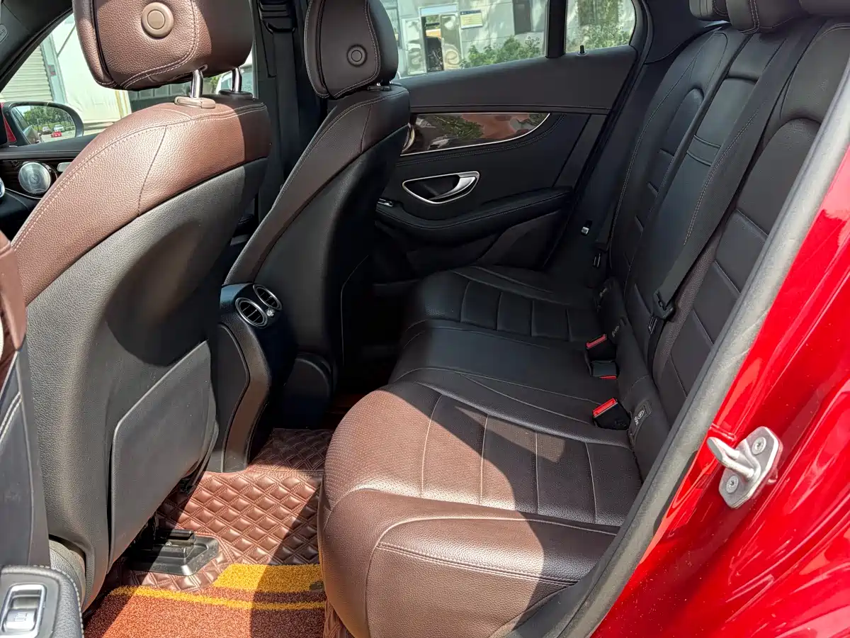 Mercedes-Benz GLC 2018 GLC 260 4MATIC Luxury фото 8