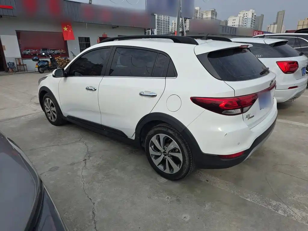 Kia KX CROSS 2018 2017 1.4L AT GLS