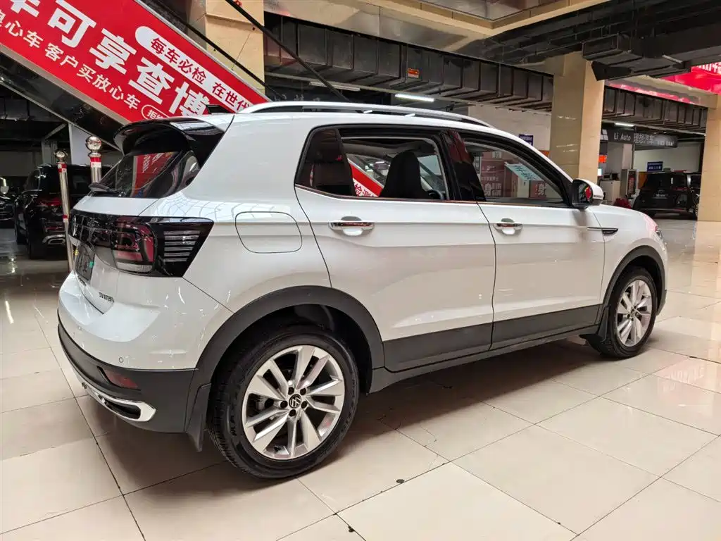VOLKSWAGEN TU KAI
