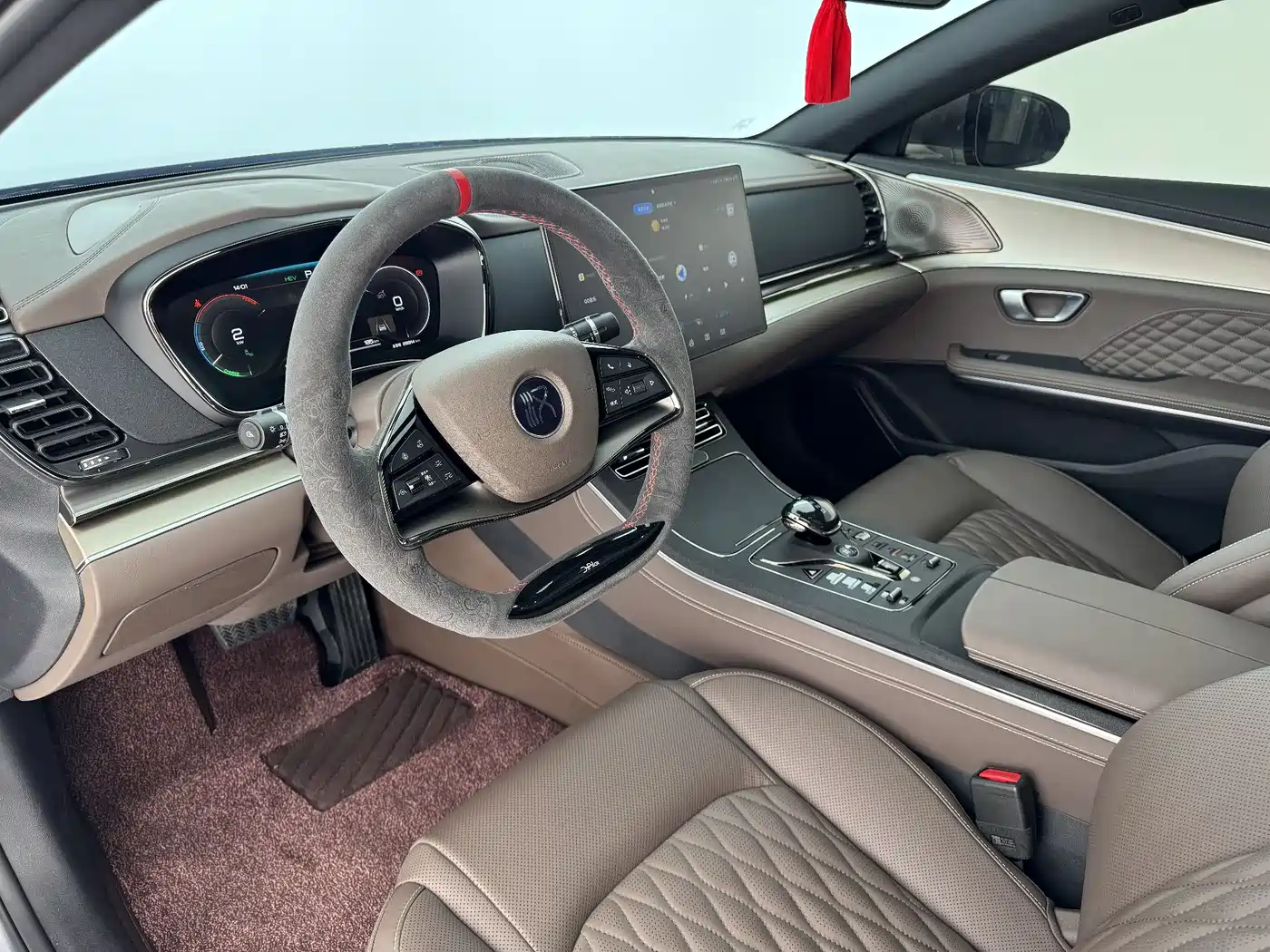 BYD Han 2023 DM-i Champion Edition 121KM Honor фото 3