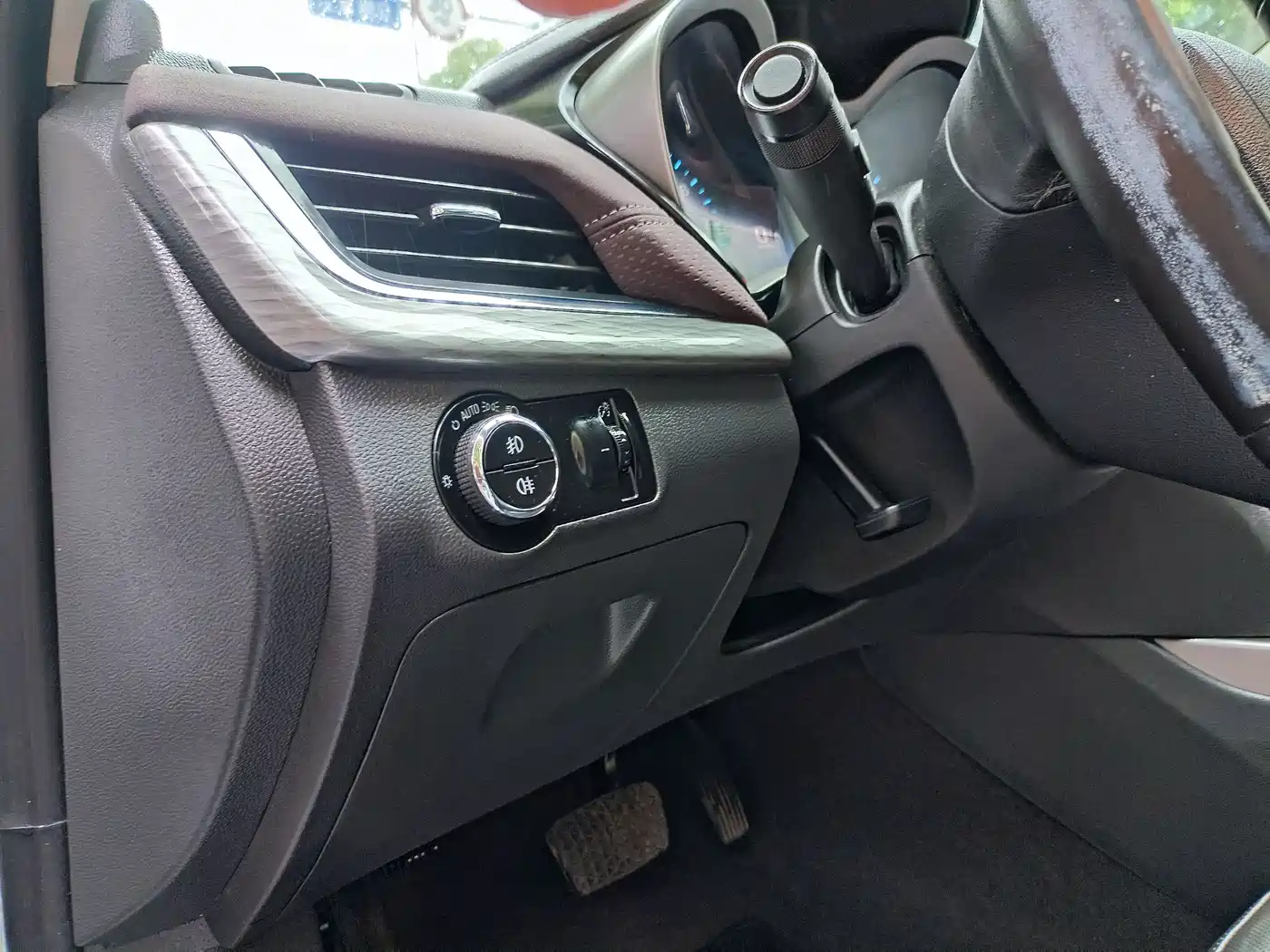 Chevrolet Malibu 2016 1.6T Automatic Luxury Edition фото 22