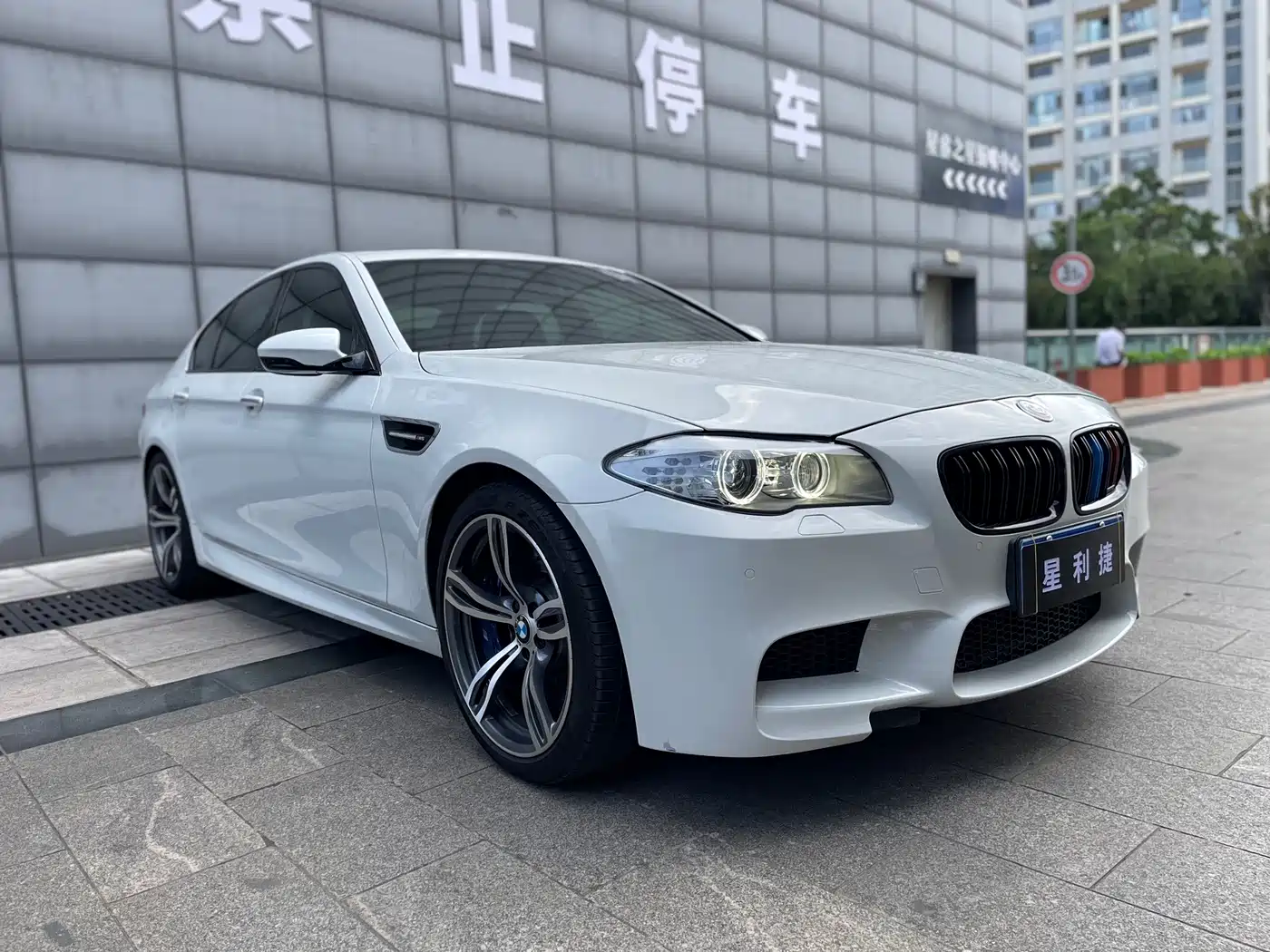 BMW M5 2012 2012 M5
