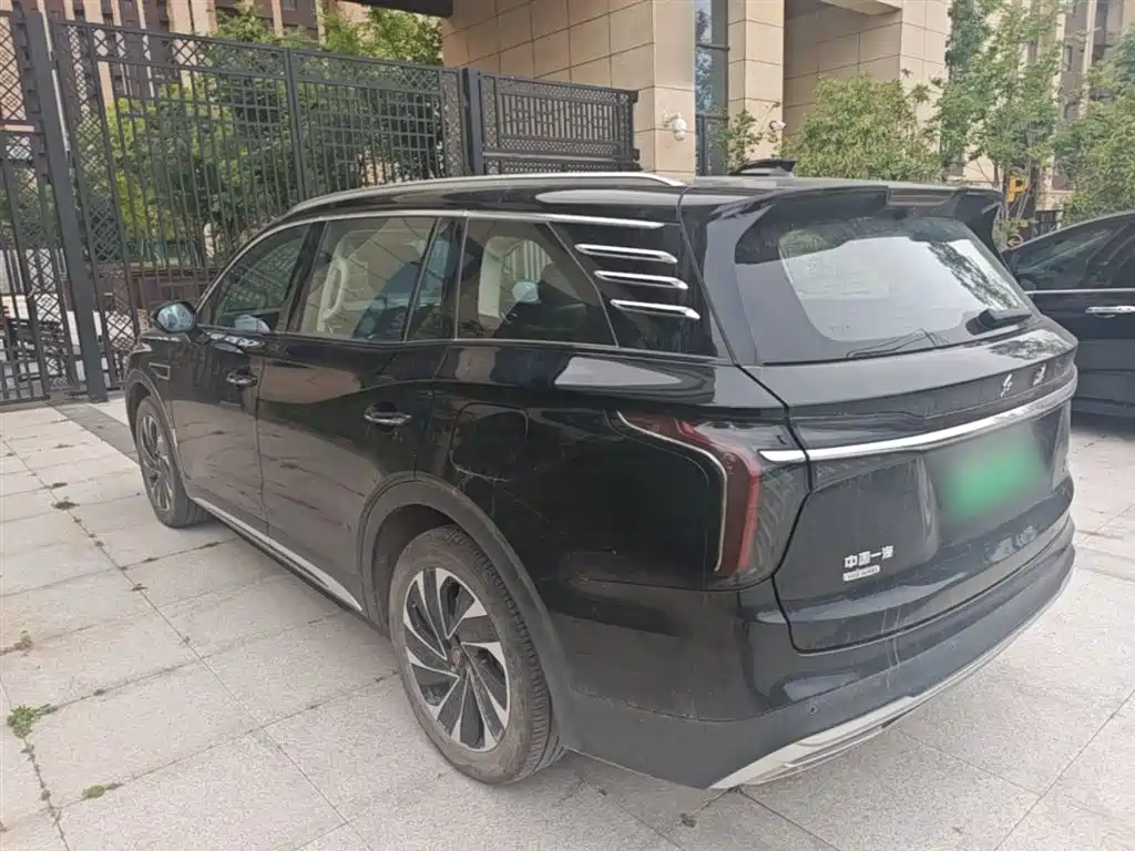 Hongqi HS7 PHEV 2024 2.0T PHEV AWD Qichang Edition 7-seater фото 5