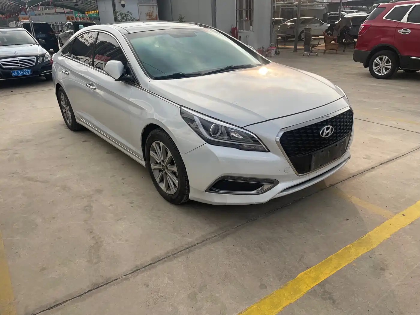 HYUNDAI SONATA