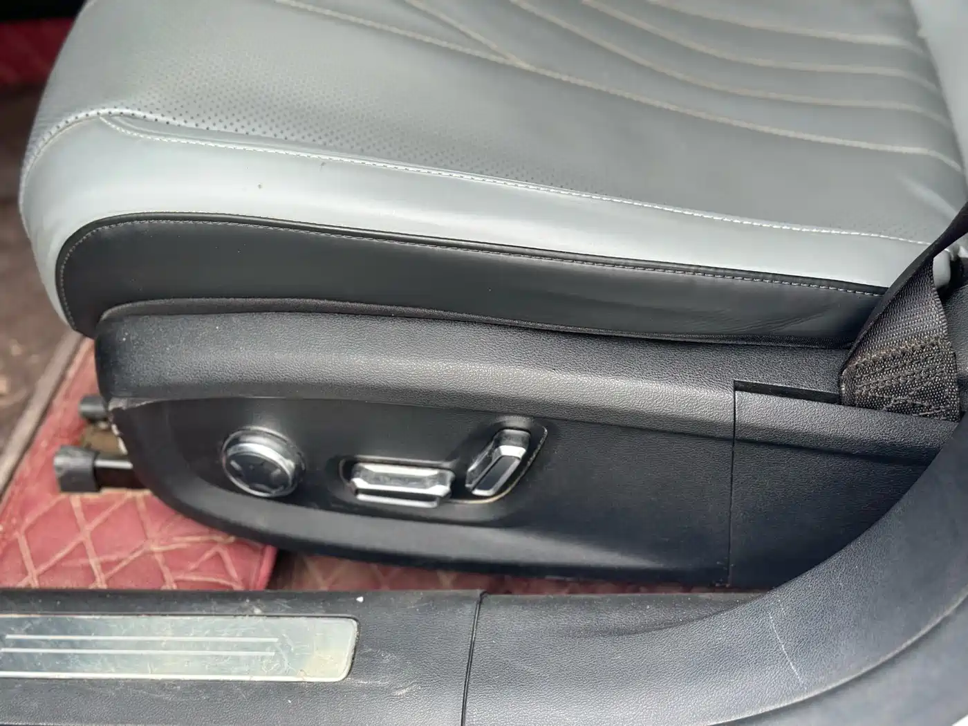 Geely Galaxy Galaxy E8 2024 665km RWD Starship Voyager Edition фото 11