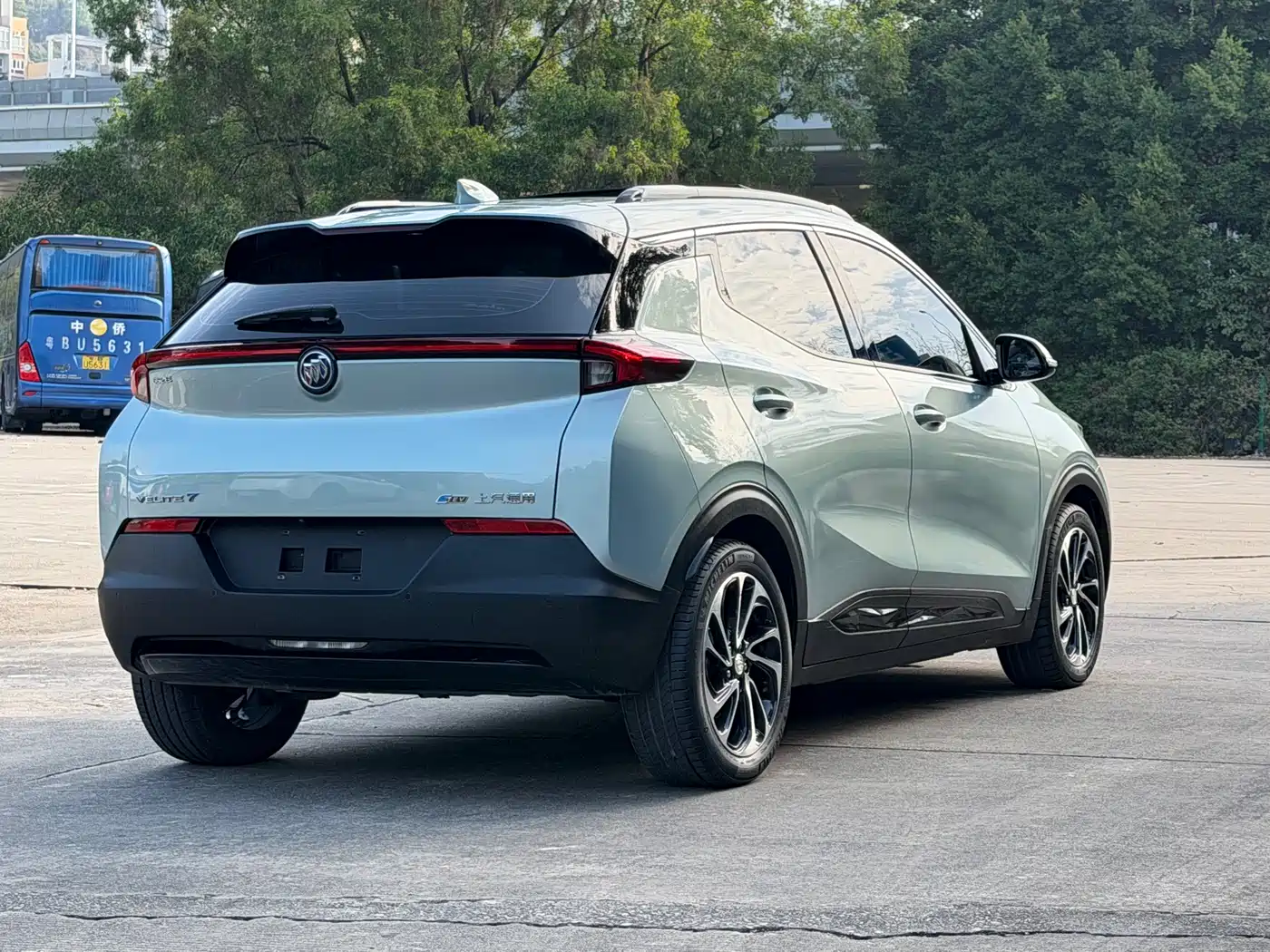 BUICK SLIGHTLY BLUE 7