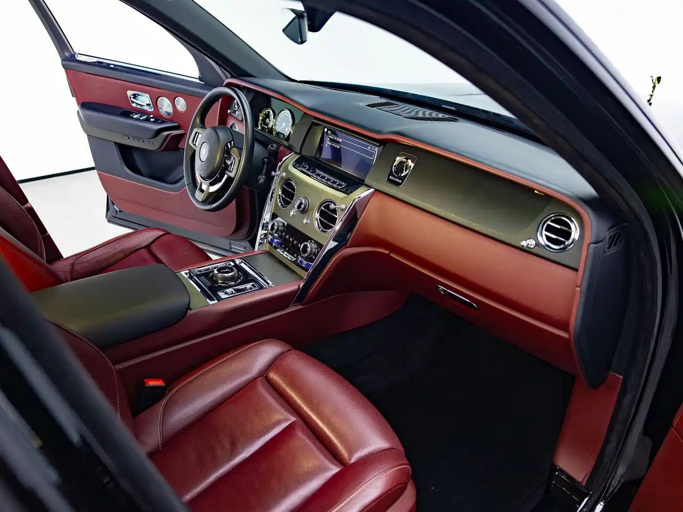 Rolls-Royce Cullinan 2018 4-Seater Version фото 10