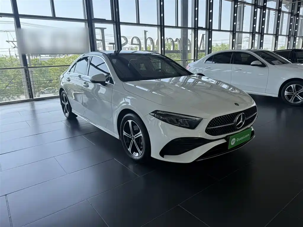 Mercedes-Benz A-Class 2025 A 200 L Fashion Edition фото 6