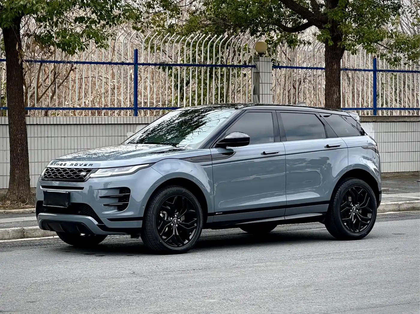 Land Rover Range Rover Evoque 2020 Model 249PS R-DYNAMIC S Gloss Black Sport Edition