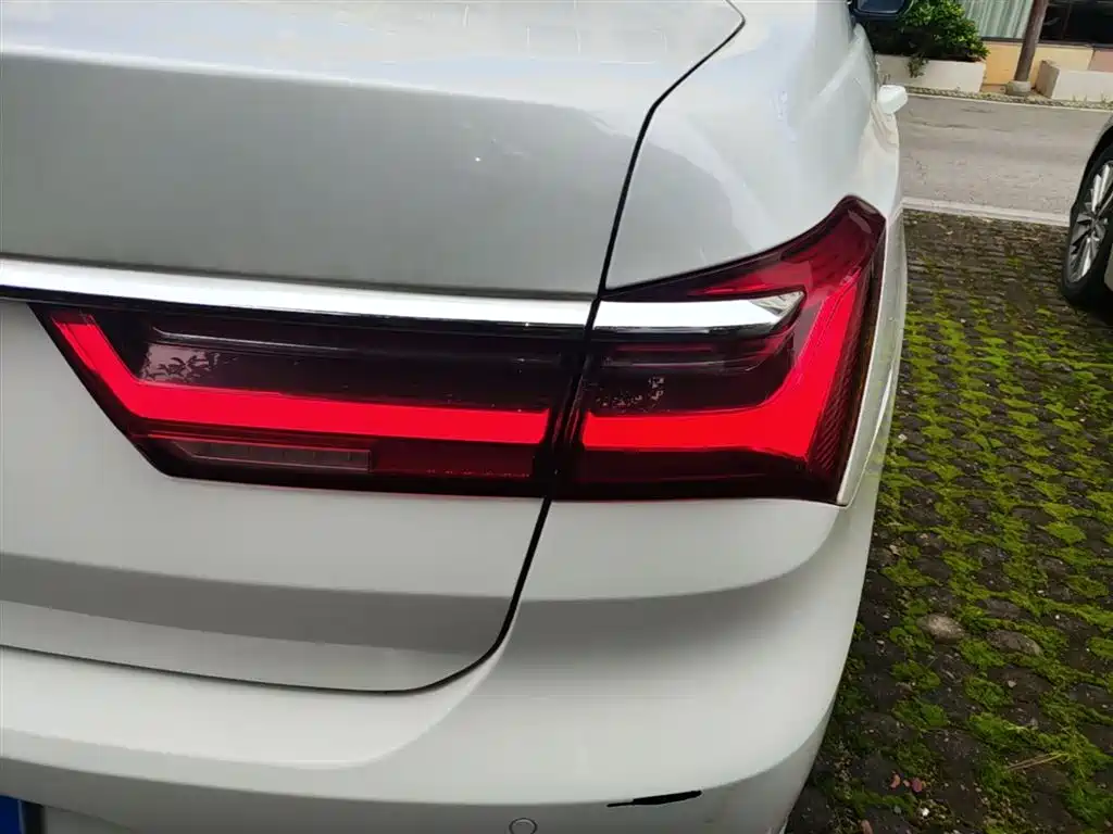 BYD Qin 2019 1.5L Automatic Luxury Edition фото 8