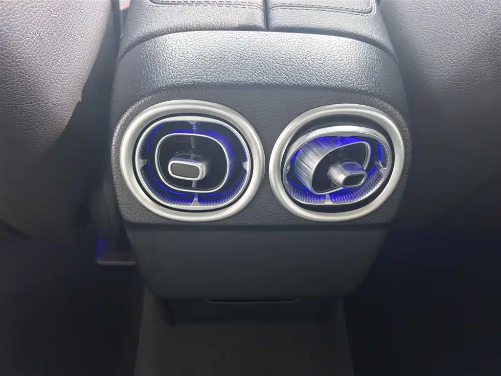 Mercedes-Benz C-Class 2025 Facelift C 260 L Sport Edition фото 10