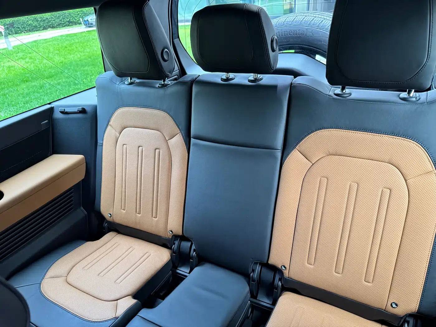 Land Rover Defender 2023 130 3.0T P400 X фото 19